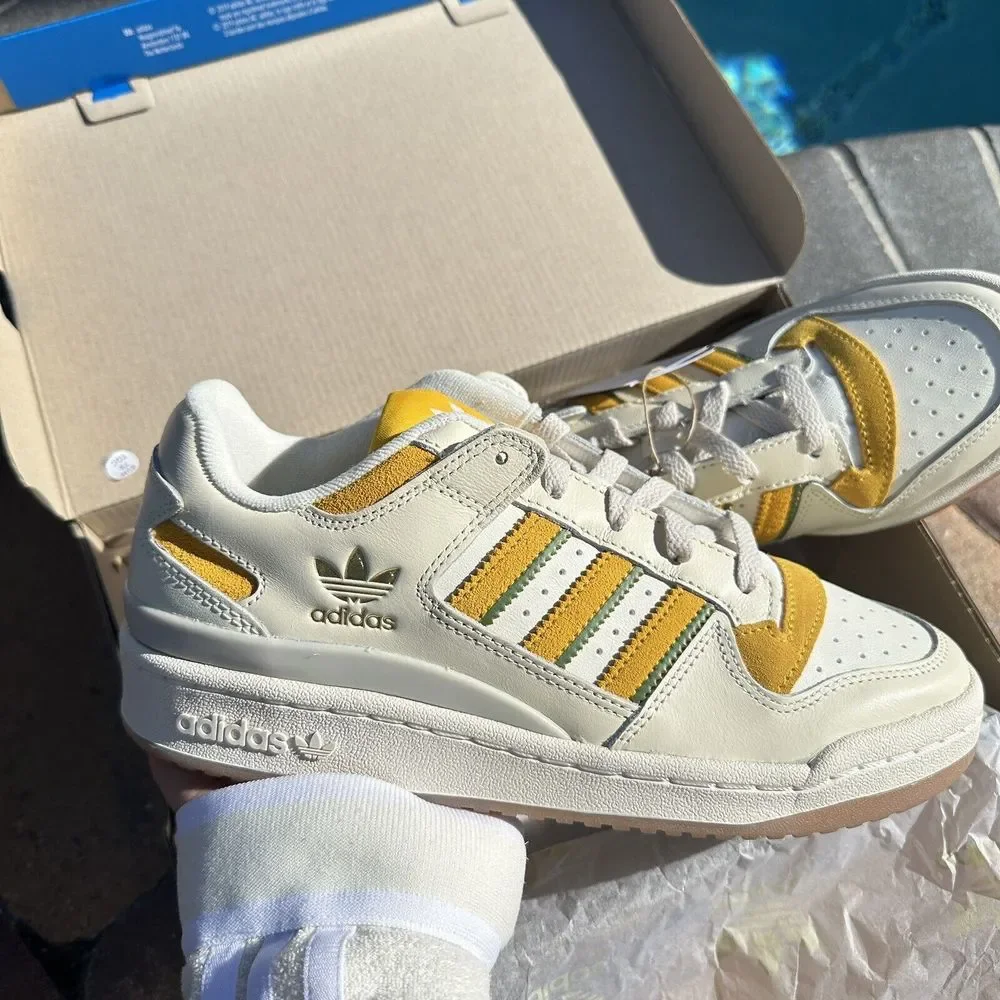Adidas Originals Forum Low Ivory Men's Athletic Shoes FZ6271